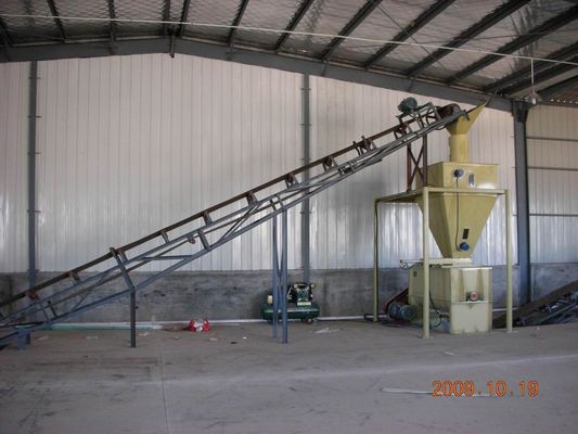 2 - 8mm Capaciteit 3 - 4 t/h van de de Korrel de Organische Meststof van de Poederbiomassa Productielijn HKJ40F